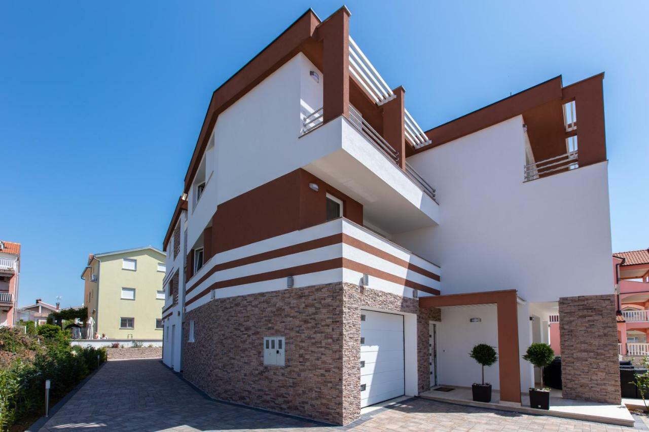 Vila Tatjana 沃迪切 外观 照片